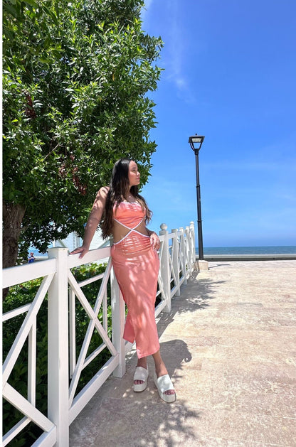 mg, Producto  Leslie Dress, con modelo, prod color peach