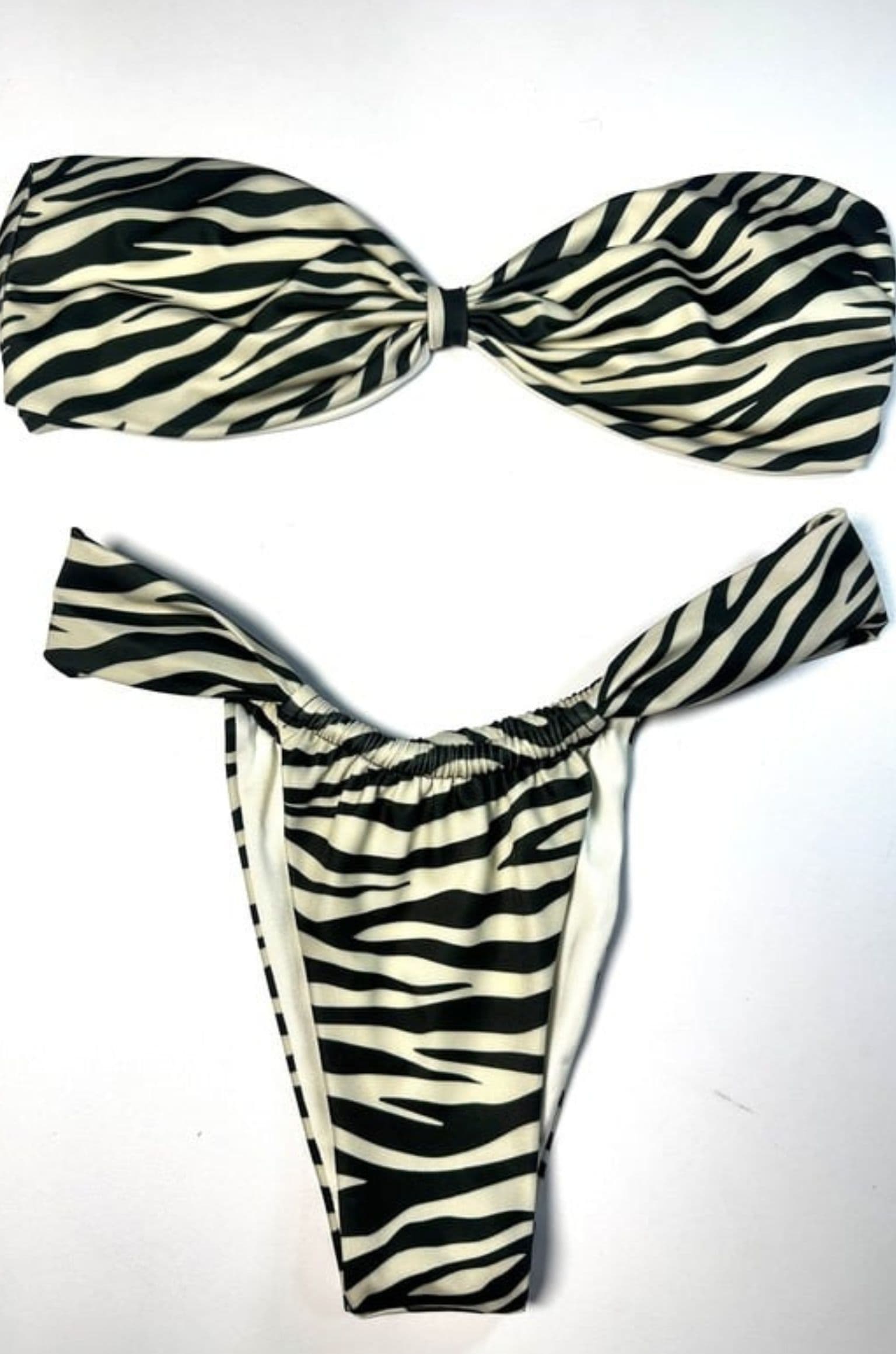 Producto Bikini Zebra Vintage Strapless, sin modelo