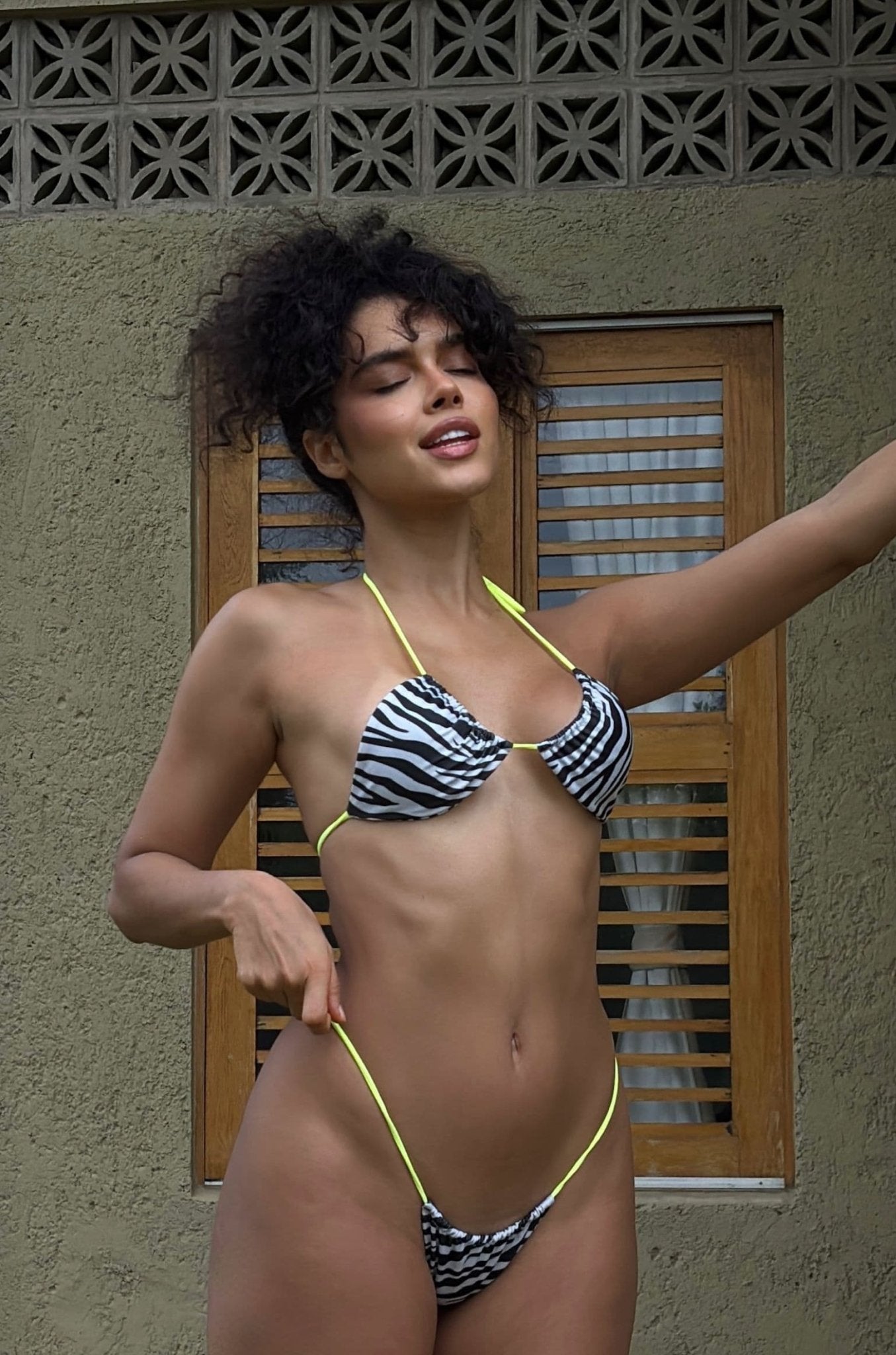 BIKINI NEON SAFARI ZEBRA TIRAS NEON - canelaswear