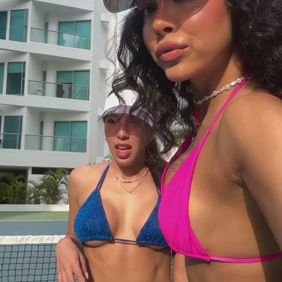 vid 2 productos con modelo Productos: Glitter_Bikini y Ari Bikini